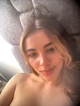 xia foxxy online show from 09/21/25, 07:48