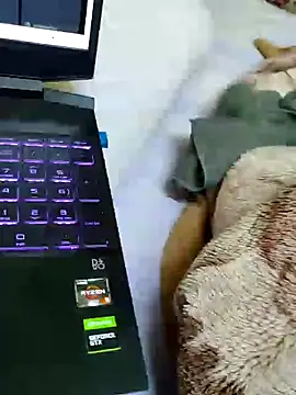 Brown Munda047 online show from 12/04/24, 11:02