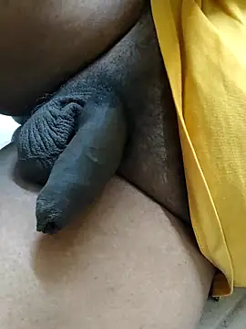 Brown Munda047 online show from 10/23/25, 10:19