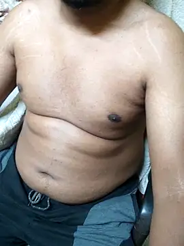 Brown Munda047 online show from 12/19/25, 12:23