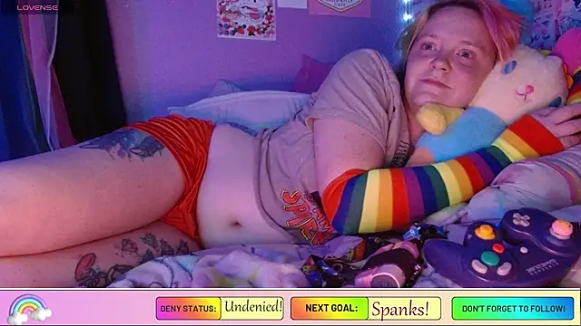 Snapshot of nerdgibbler chatting on 07/05/26, 04:19 nerdgibbler online show from 07/05/26, 04:19