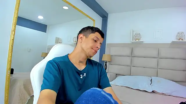 AgarEvans online show from 12/18/25, 04:29