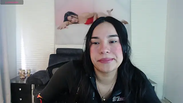 Lolitta xxx online show from 11/25/25, 01:22