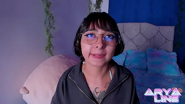 arysUwU online show from 03/08/25, 06:54