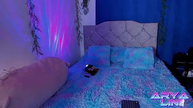 arysUwU online show from 03/15/25, 03:18