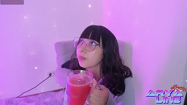 arysUwU online show from 06/11/26, 03:04