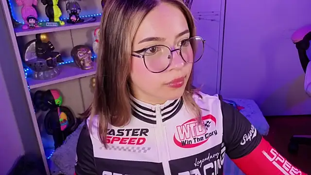 EmilyMiller  online show from 03/25/26, 03:40