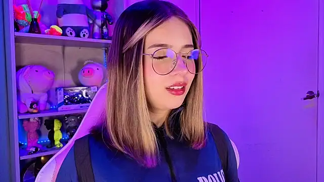 EmilyMiller  online show from 04/22/26, 03:02