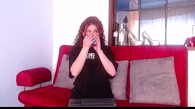 Tamararios online show from 02/19/25, 07:38