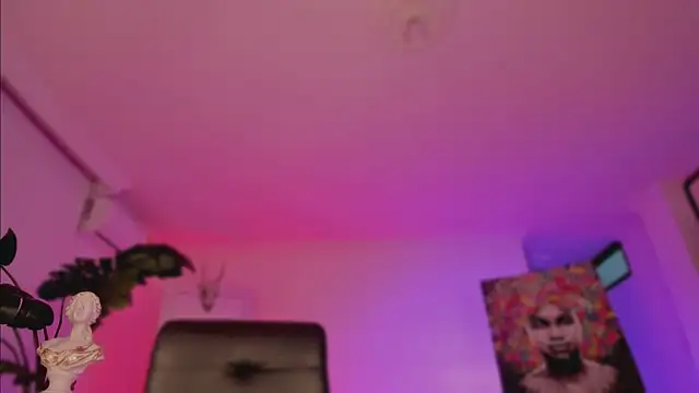 Snapshot of Taylor__foxxx chatting on 01/14/25, 04:15 Taylor foxxx online show from 01/14/25, 04:15