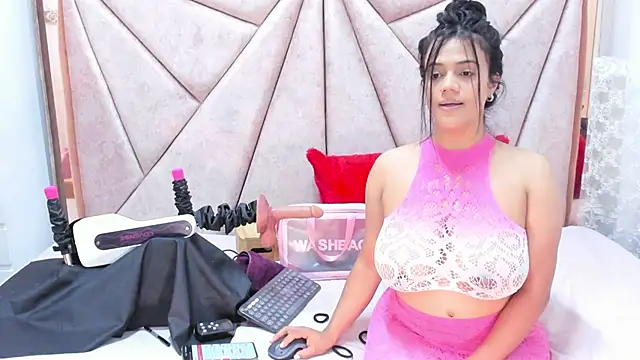 Deisy Torres online show from 12/25/24, 09:54