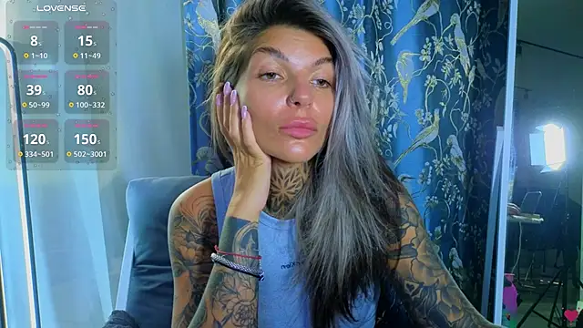 tattooedBabyy online show from 10/31/25, 07:31