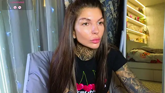 tattooedBabyy online show from 01/18/26, 09:35