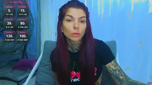 Snapshot of tattooedBabyy chatting on 06/04/26, 10:32 tattooedBabyy online show from 06/04/26, 10:32