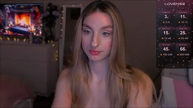 Snapshot of Lexy_kiky chatting on 12/27/24, 09:54 Lexy kiky online show from 12/27/24, 09:54