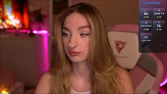 Snapshot of Lexy_kiky chatting on 01/21/25, 09:04 Lexy kiky online show from 01/21/25, 09:04