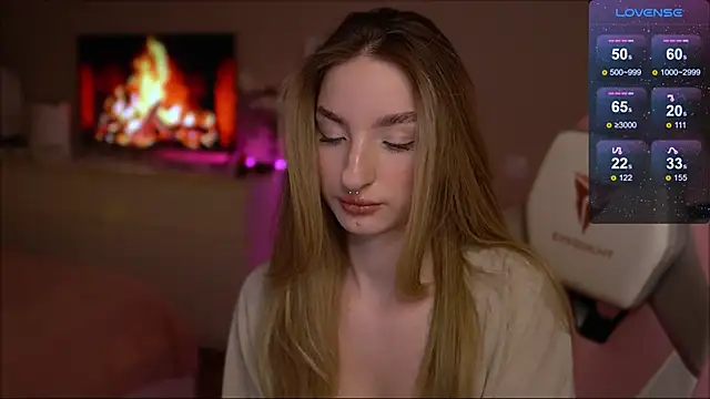 Snapshot of Lexy_kiky chatting on 01/30/25, 10:08 Lexy kiky online show from 01/30/25, 10:08
