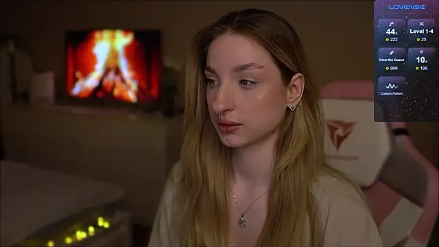 Snapshot of Lexy_kiky chatting on 02/15/25, 04:56 Lexy kiky online show from 02/15/25, 04:56