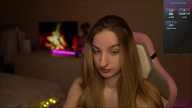 Snapshot of Lexy_kiky chatting on 03/09/25, 03:22 Lexy kiky online show from 03/09/25, 03:22