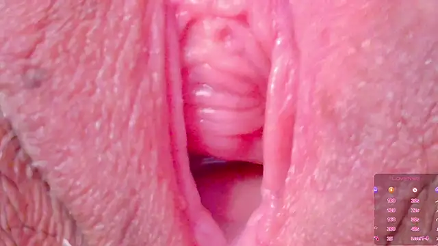 Snapshot of Alu_ryu chatting on 10/08/25, 01:47 Alu ryu online show from 10/08/25, 01:47