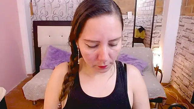 camila delarosa online show from 03/06/26, 05:42