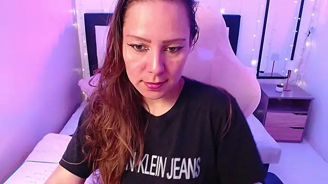 Snapshot of camila_delarosa chatting on 07/01/26, 05:56 camila delarosa online show from 07/01/26, 05:56