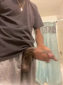 Snapshot of chocolatemeatstick25 chatting on 02/20/25, 02:46 chocolatemeatstick25 online show from 02/20/25, 02:46