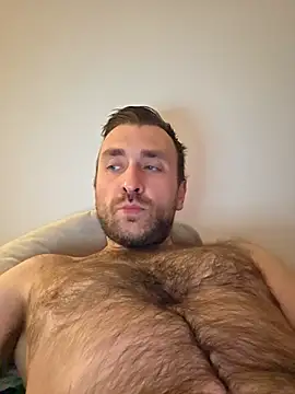 Snapshot of TIGERRR86 chatting on 05/02/26, 06:35 TIGERRR86 online show from 05/02/26, 06:35