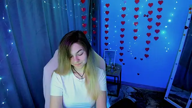 Sweet me  online show from 03/28/26, 07:08