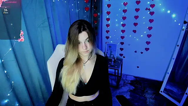 Sweet me  online show from 04/11/26, 05:56