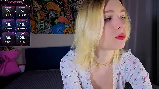 Crayzy Luv online show from 03/16/26, 06:34