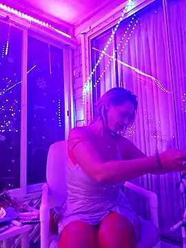 Snapshot of Dixiefaye_Pika chatting on 12/03/25, 06:21 Dixiefaye Pika online show from 12/03/25, 06:21