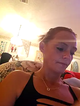 Snapshot of Dixiefaye_Pika chatting on 12/16/25, 01:32 Dixiefaye Pika online show from 12/16/25, 01:32