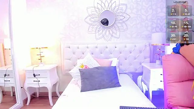 Valerith Vega  online show from 03/26/26, 08:14