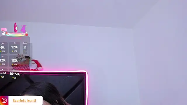 ScarlettAndClark online show from 12/03/25, 12:14