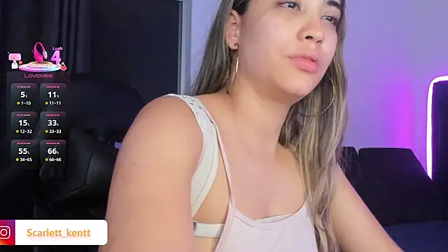 ScarlettAndClark online show from 04/09/26, 06:52