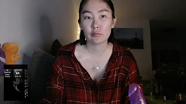 Snapshot of Kunimitsuu_ chatting on 09/21/25, 10:22 Kunimitsuu online show from 09/21/25, 10:22