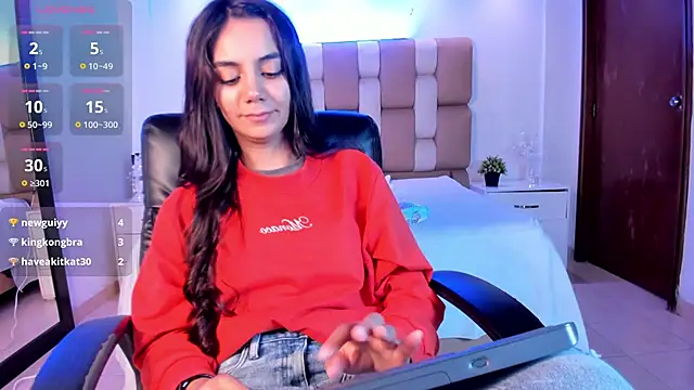 martina mancini online show from 03/17/25, 02:56