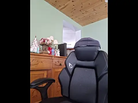 Mitchums online show from 02/04/26, 07:31