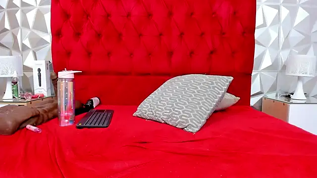 Snapshot of steacy_19 chatting on 02/12/25, 10:56 steacy 19 online show from 02/12/25, 10:56