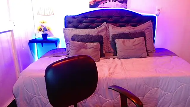 Dominik girl online show from 10/30/25, 09:37