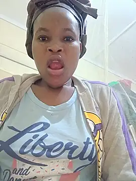 petite babe online show from 06/02/26, 12:56