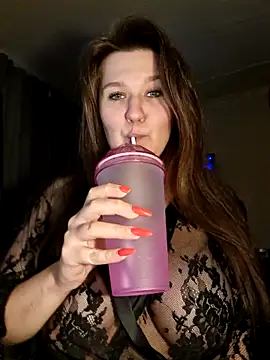 Snapshot of Kismet_Nyx chatting on 10/19/25, 03:23 Kismet Nyx online show from 10/19/25, 03:23