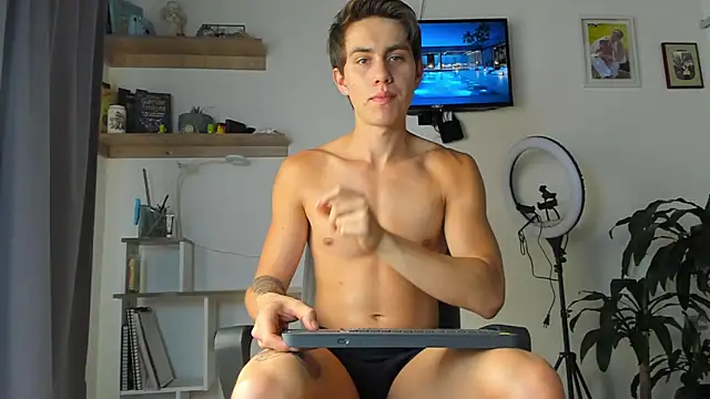 manucute 23  online show from 11/26/25, 03:24