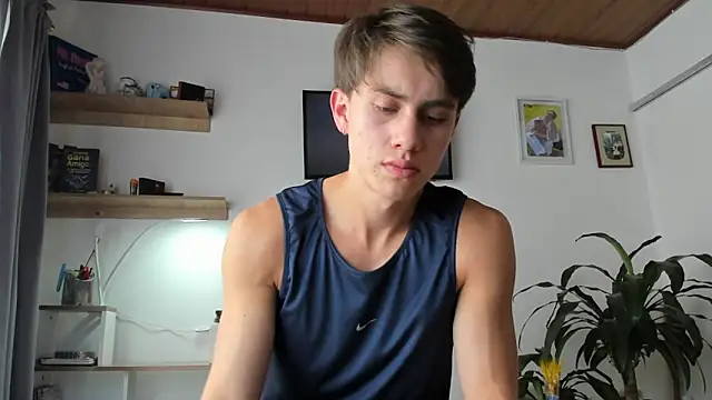 manucute 23  online show from 02/11/26, 04:12