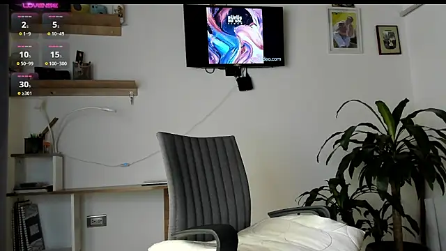 manucute 23  online show from 03/18/26, 03:26