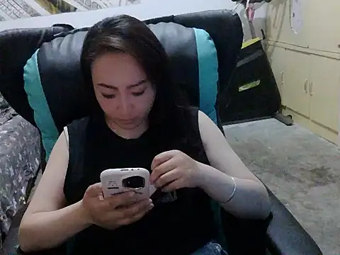 Snapshot of Xylona666 chatting on 06/10/26, 02:38 Xylona666 online show from 06/10/26, 02:38