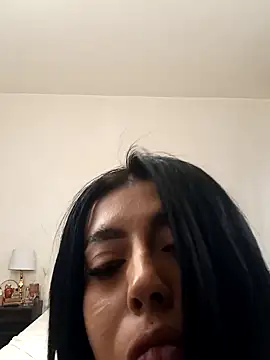 Snapshot of GiseleReine chatting on 02/10/25, 12:39 GiseleReine online show from 02/10/25, 12:39