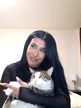 Snapshot of GiseleReine chatting on 02/16/25, 01:38 GiseleReine online show from 02/16/25, 01:38