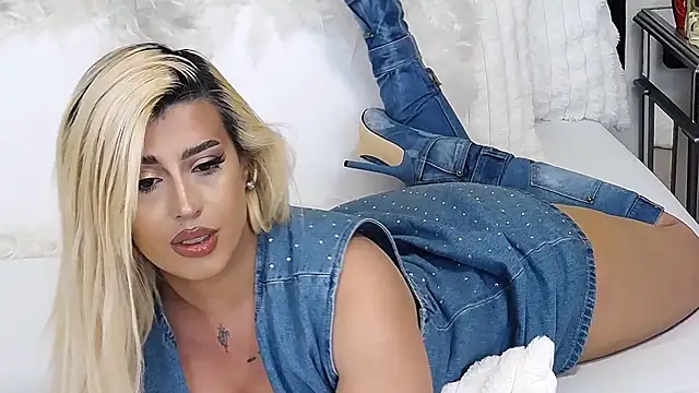 GiseleReine online show from 03/06/26, 11:28